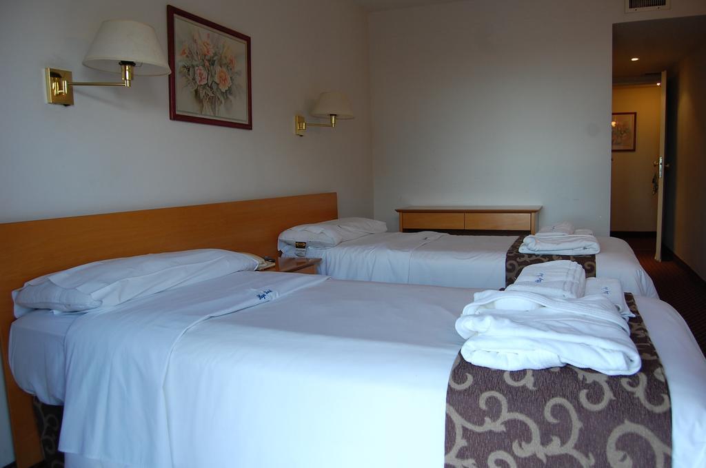 Playa Hotel Puerto Madryn Exterior photo
